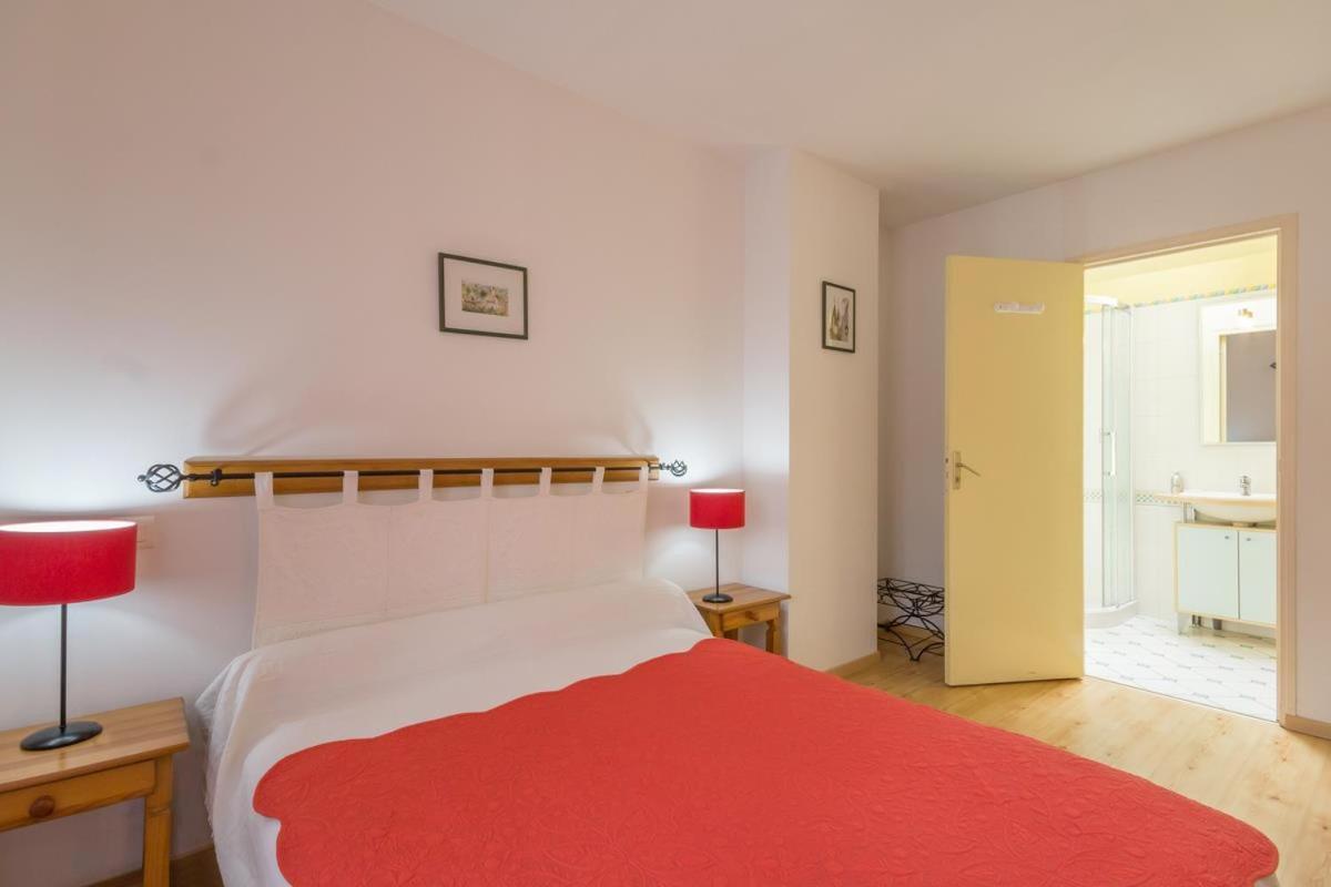 Logis De L'Orme Bed & Breakfast La Rochepot ภายนอก รูปภาพ